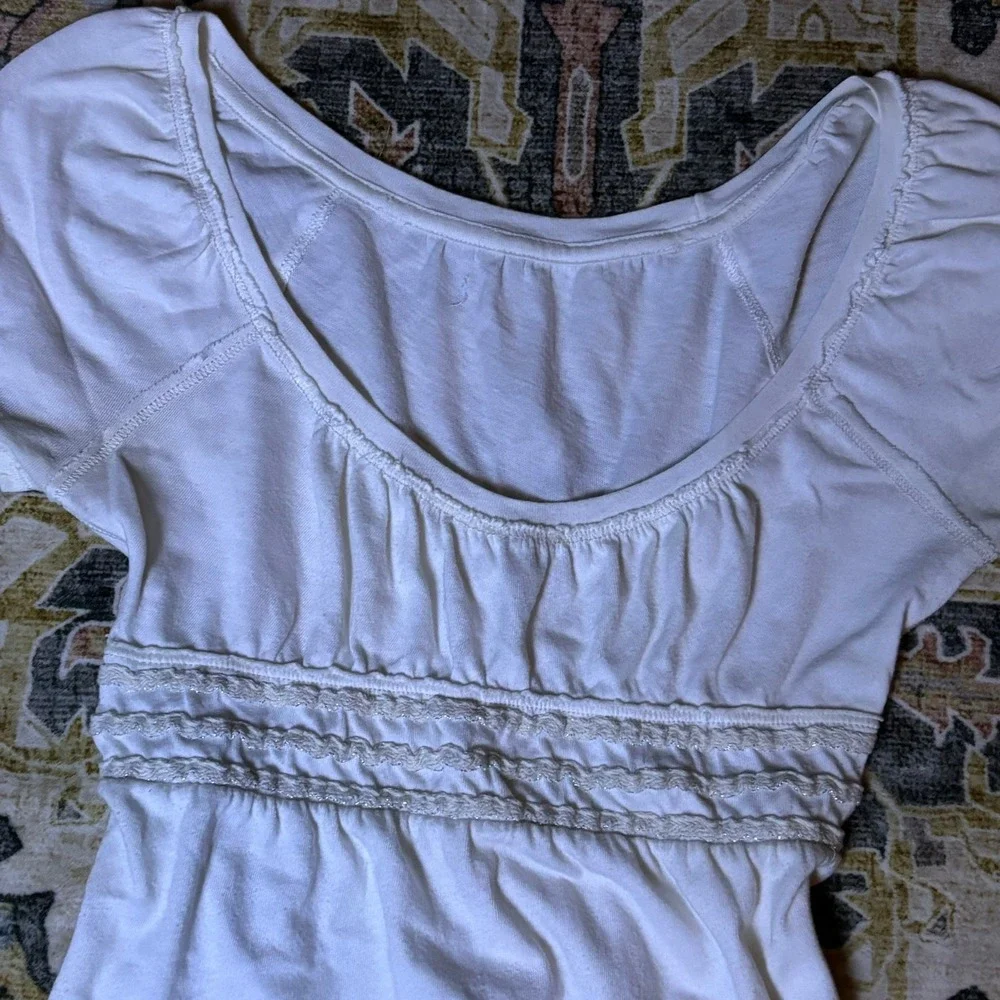 Vintage Abercrombie & Fitch White Empire Waist Babydoll Top Y2K Moose Logo Small - Picture 5 of 15